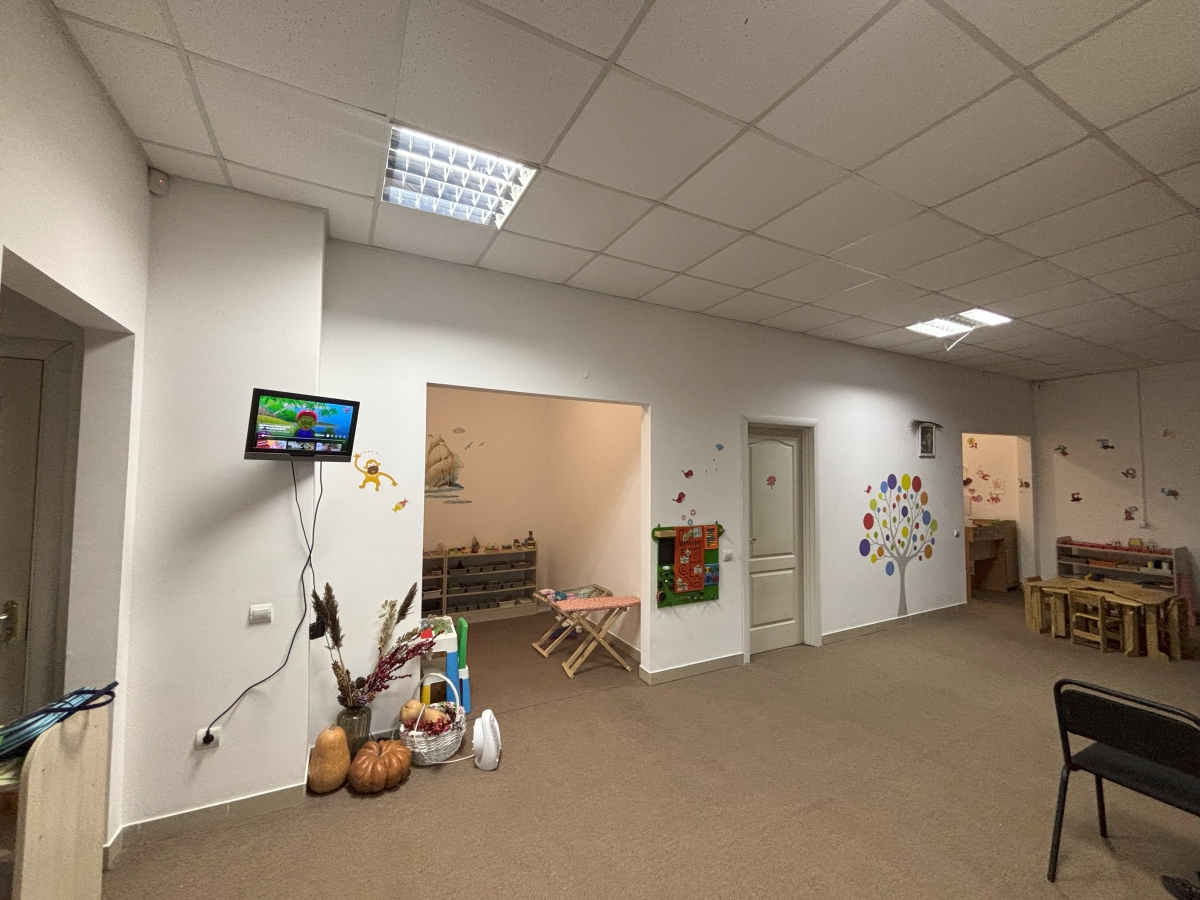 комерційне приміщення, Тернопіль, Бам, вул. Злуки