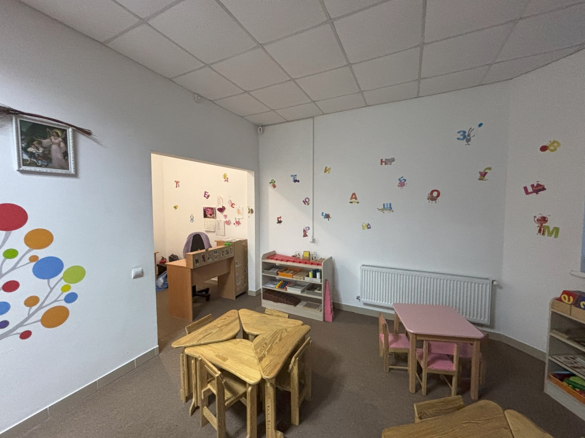 комерційне приміщення, Тернопіль, Бам, вул. Злуки