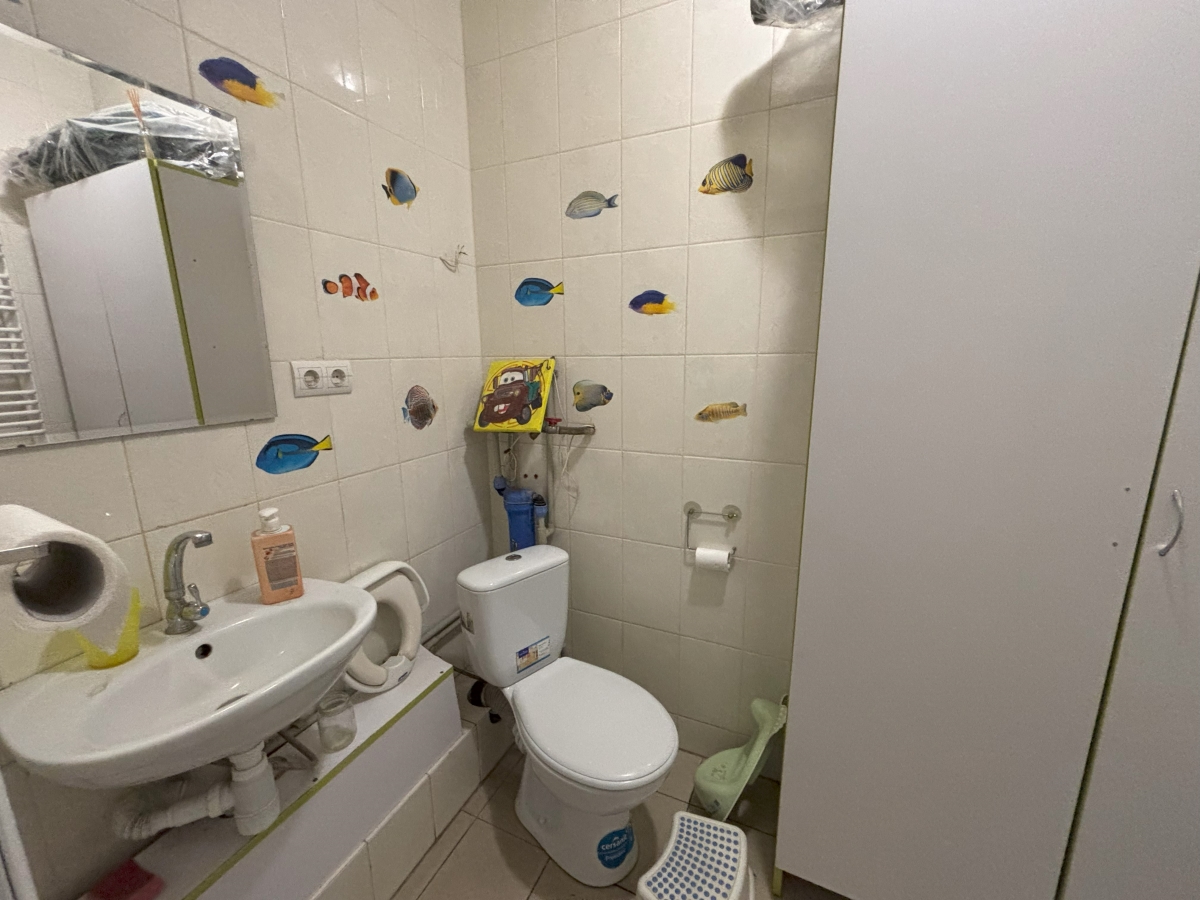 комерційне приміщення, Тернопіль, Бам, вул. Злуки