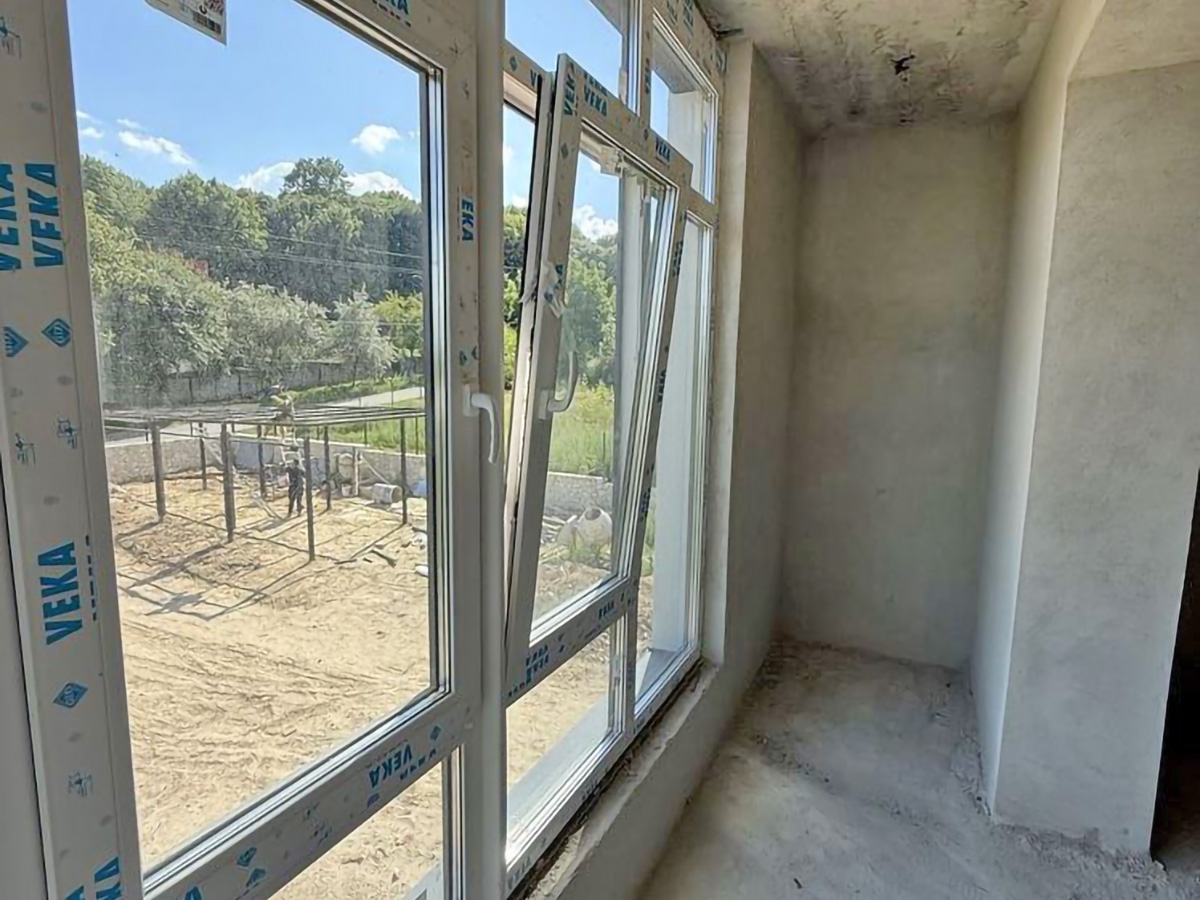 1-кім. квартира, Петриків