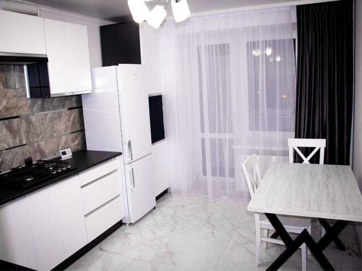 2-кім. квартира, Тернопіль, Канада, вул. Коновальця