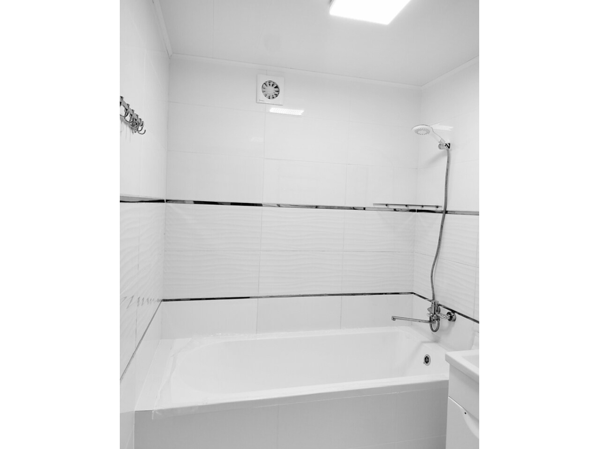 2-кім. квартира, Тернопіль, Канада, вул. Коновальця