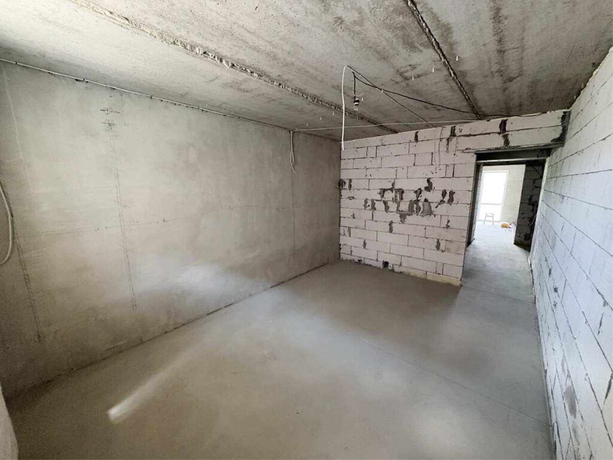 1-кім. квартира, Петриків