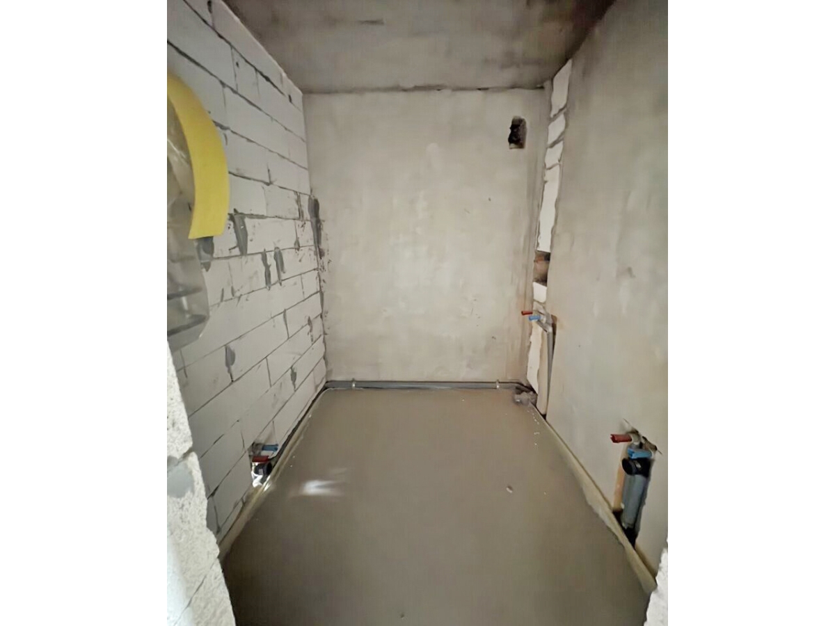 1-кім. квартира, Петриків