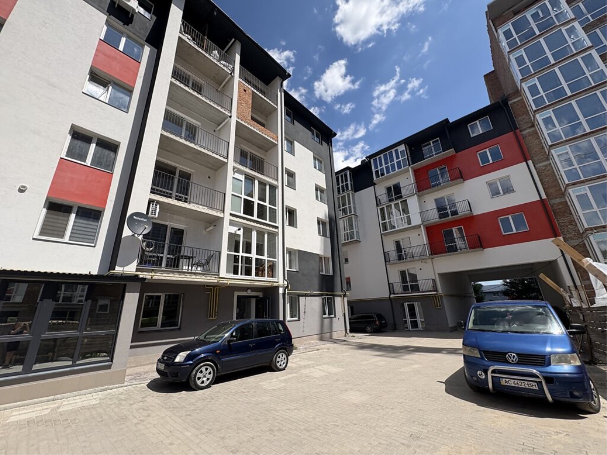 1-кім. квартира, Петриків