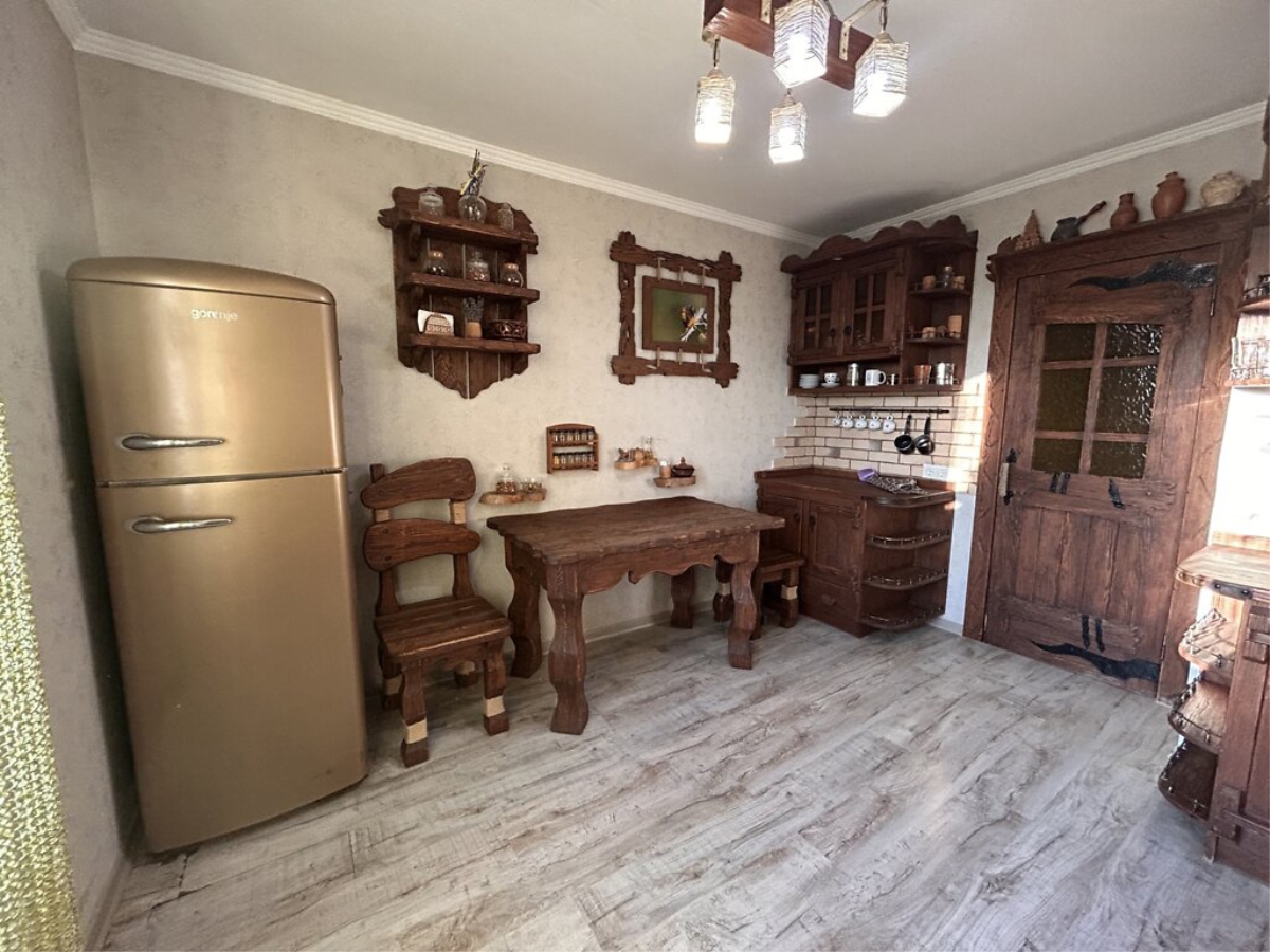 3-кім. квартира, Тернопіль, Канада, вул. Коновальця