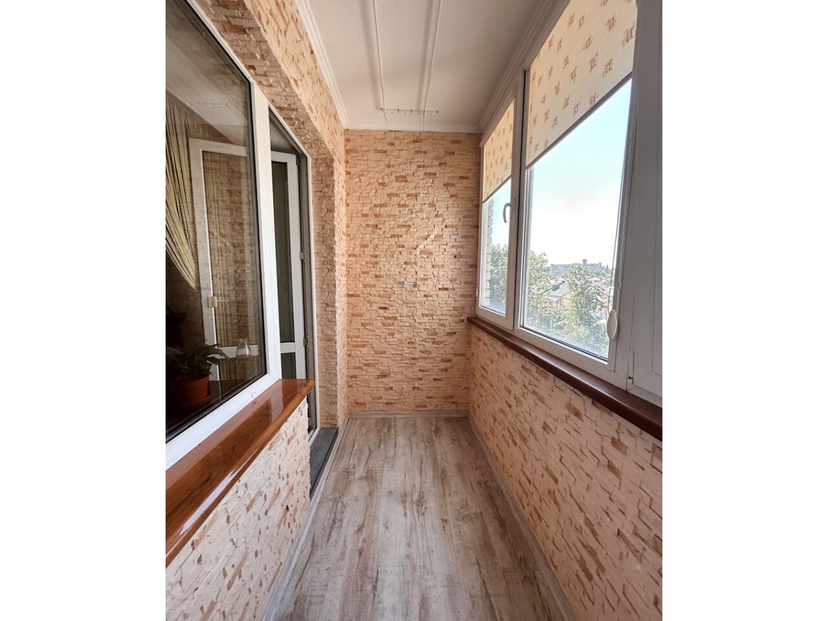 3-кім. квартира, Тернопіль, Канада, вул. Коновальця