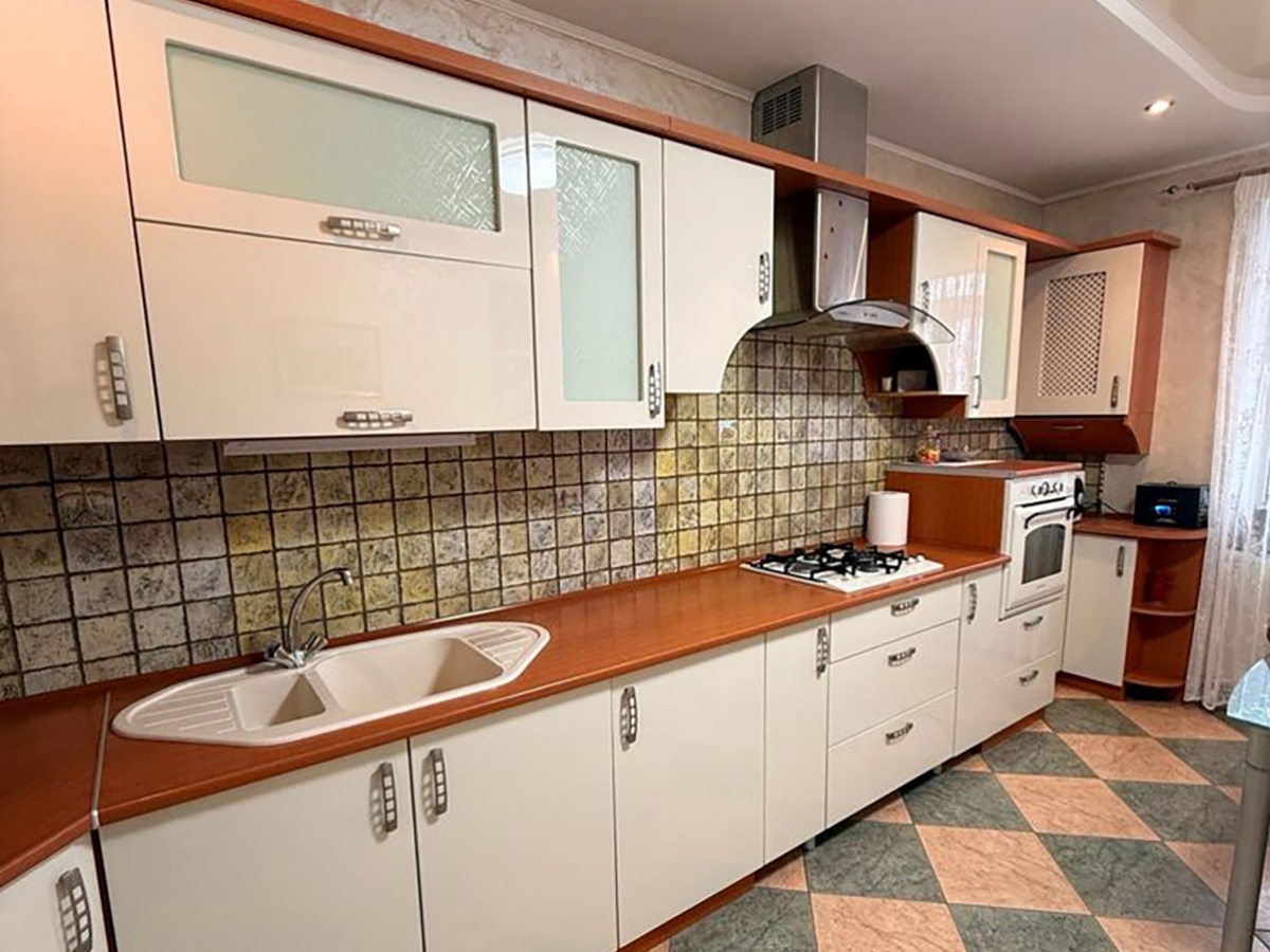 3-кім. квартира, Тернопіль, Канада, вул. Коновальця