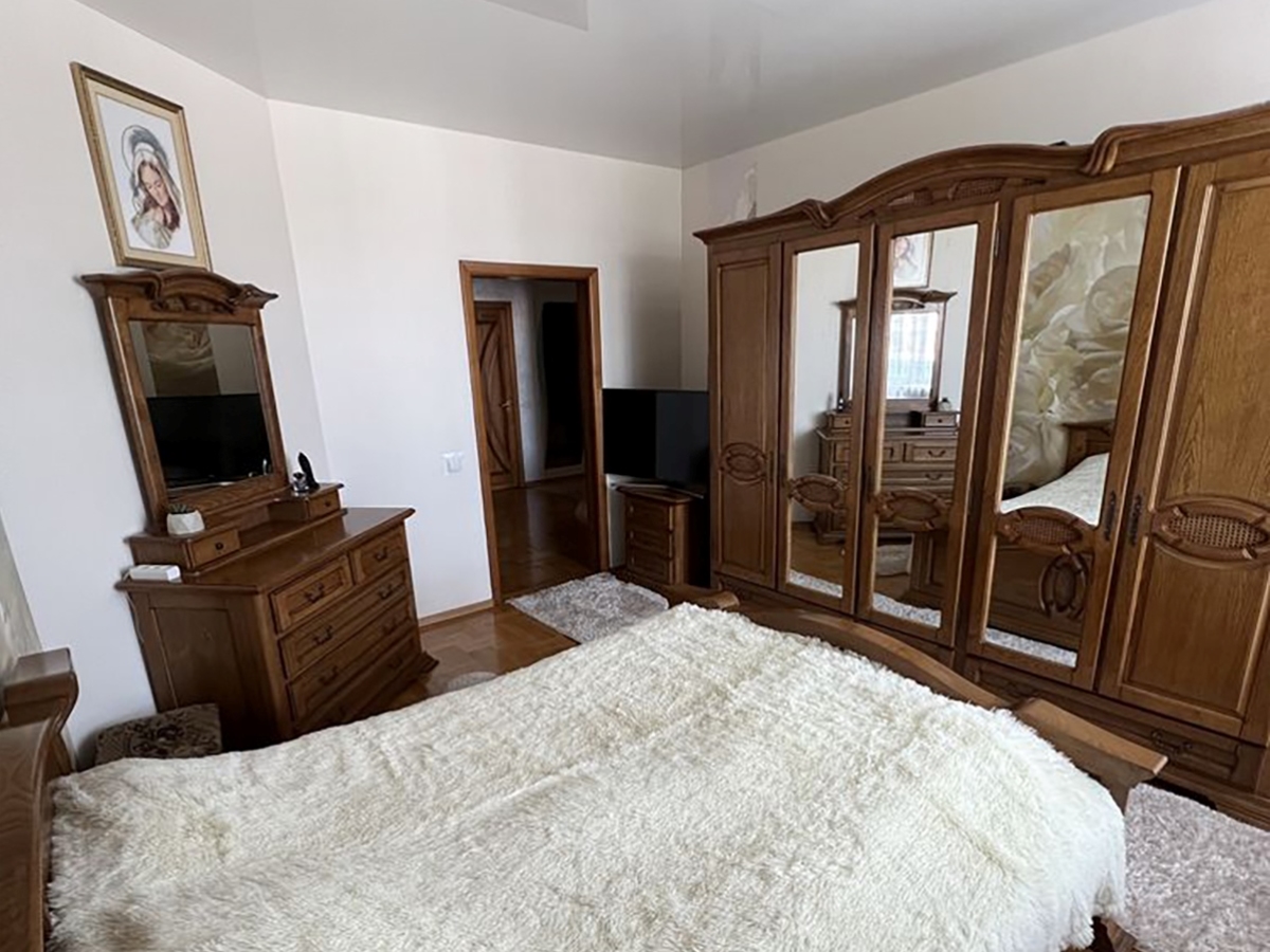 3-кім. квартира, Тернопіль, Канада, вул. Коновальця