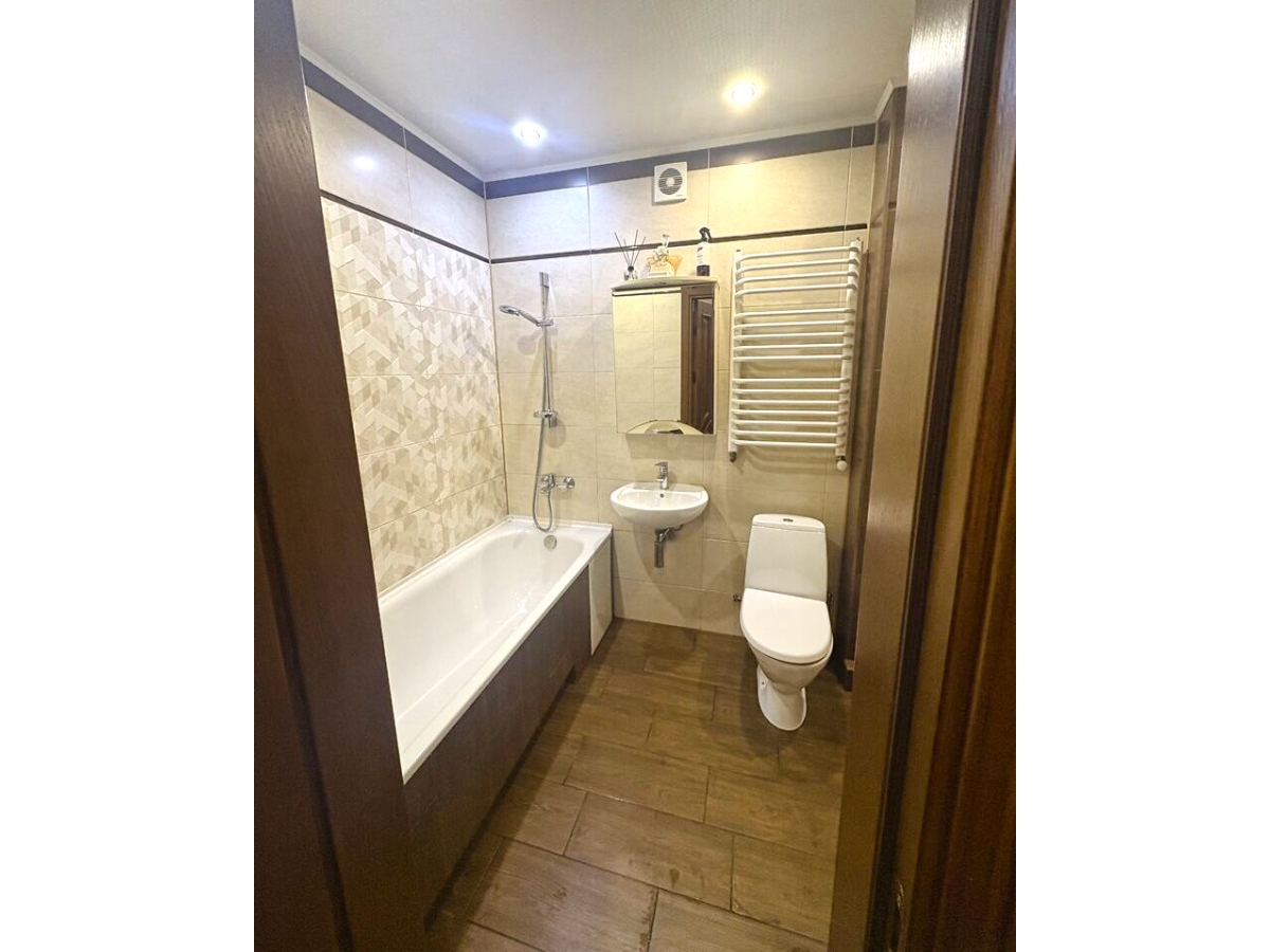 2-кім. квартира, Тернопіль, Кутківці, вул. Бенселя