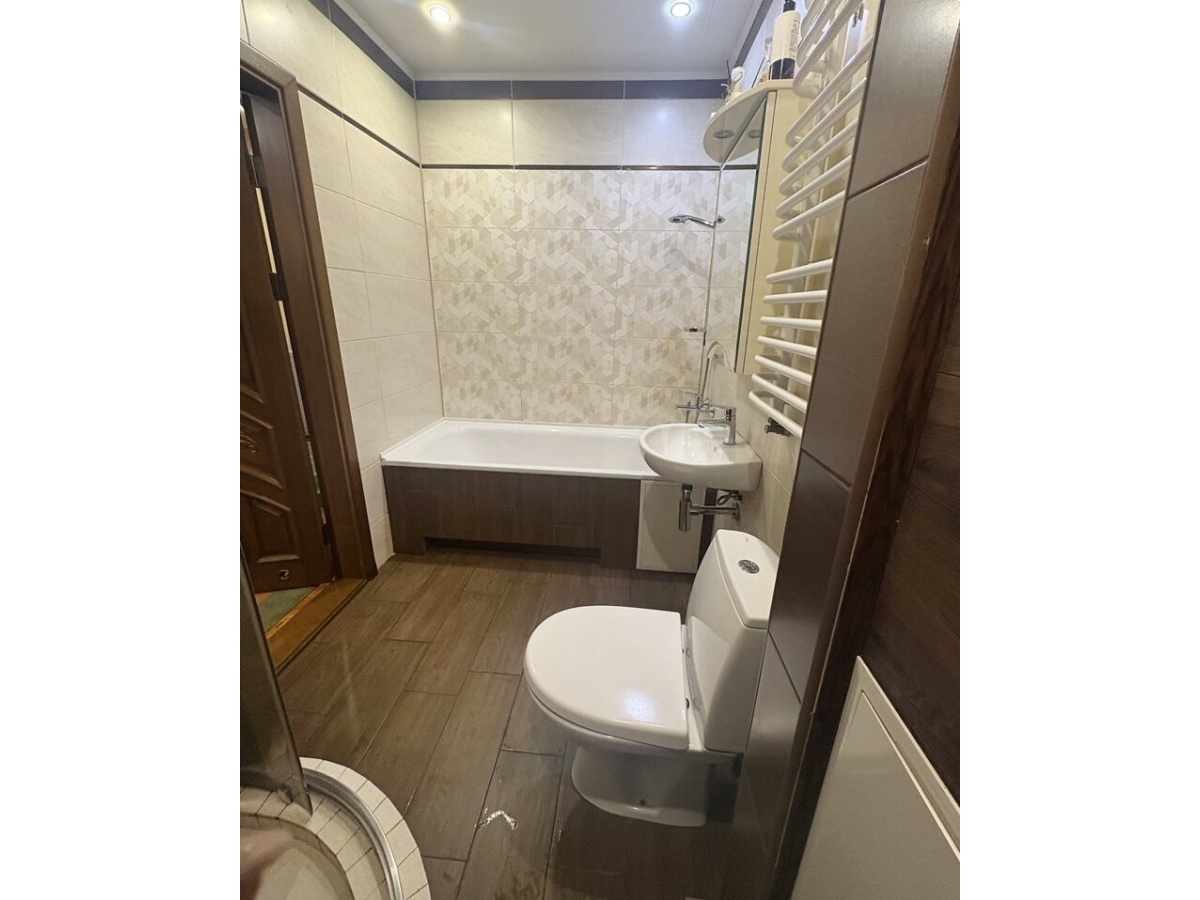 2-кім. квартира, Тернопіль, Кутківці, вул. Бенселя