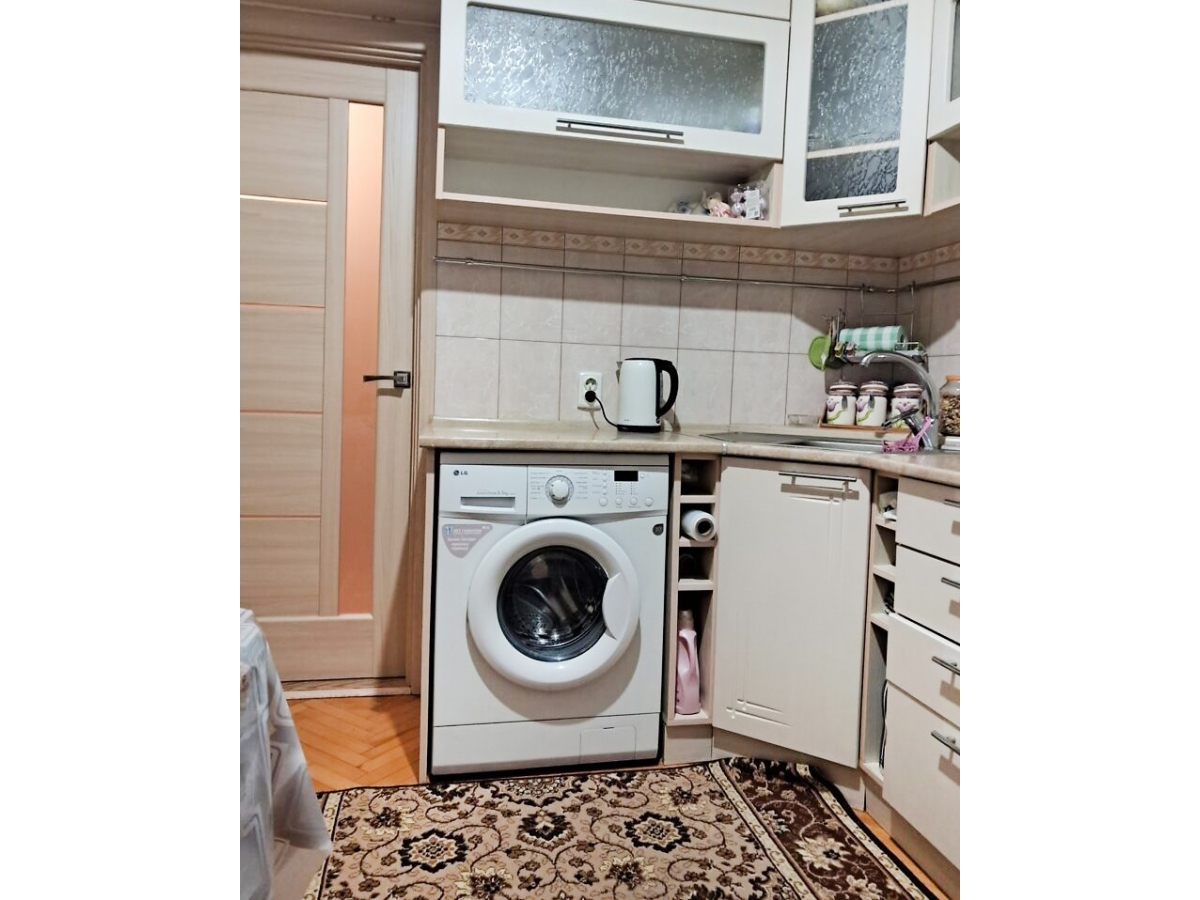 2-кім. квартира, Тернопіль, Бам, вул. Київська