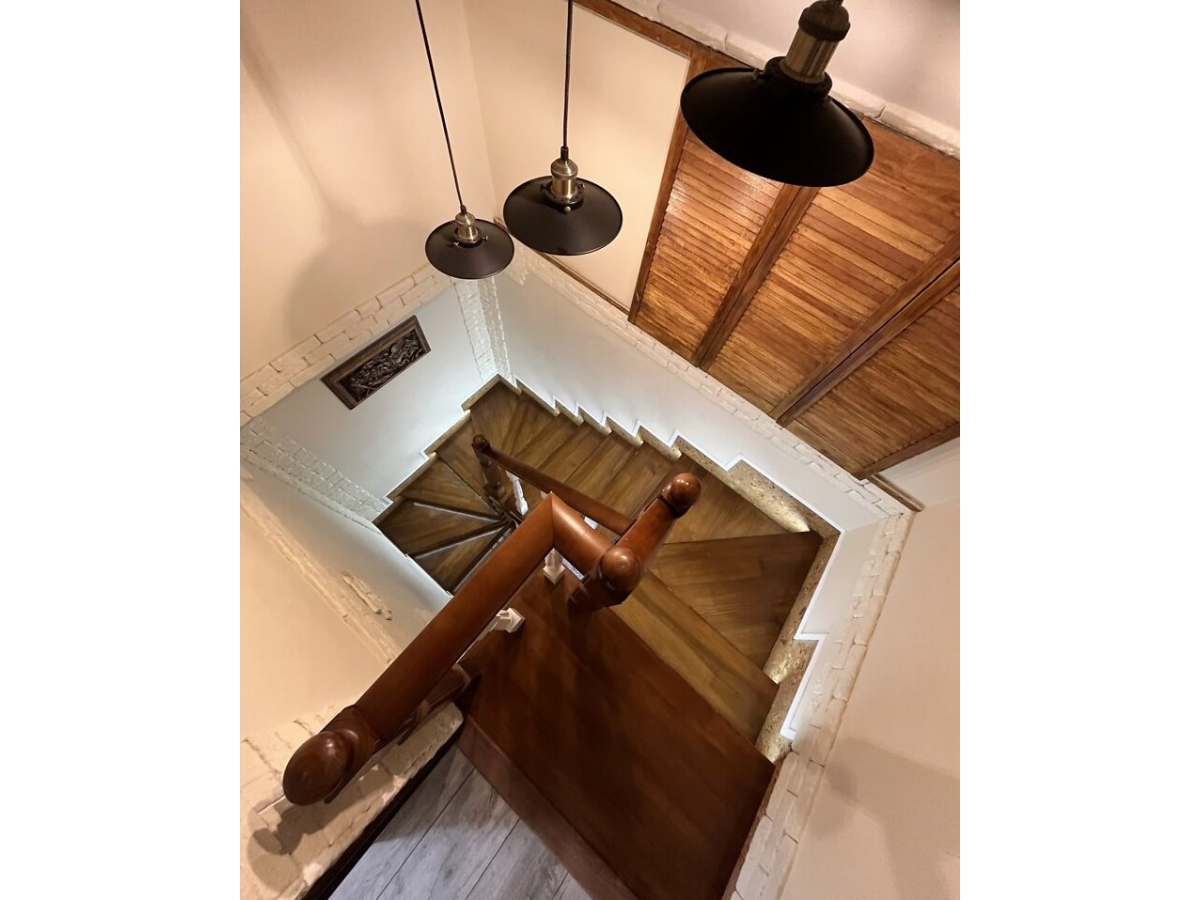 3-кім. квартира, Тернопіль, Центр, вул. Острозького