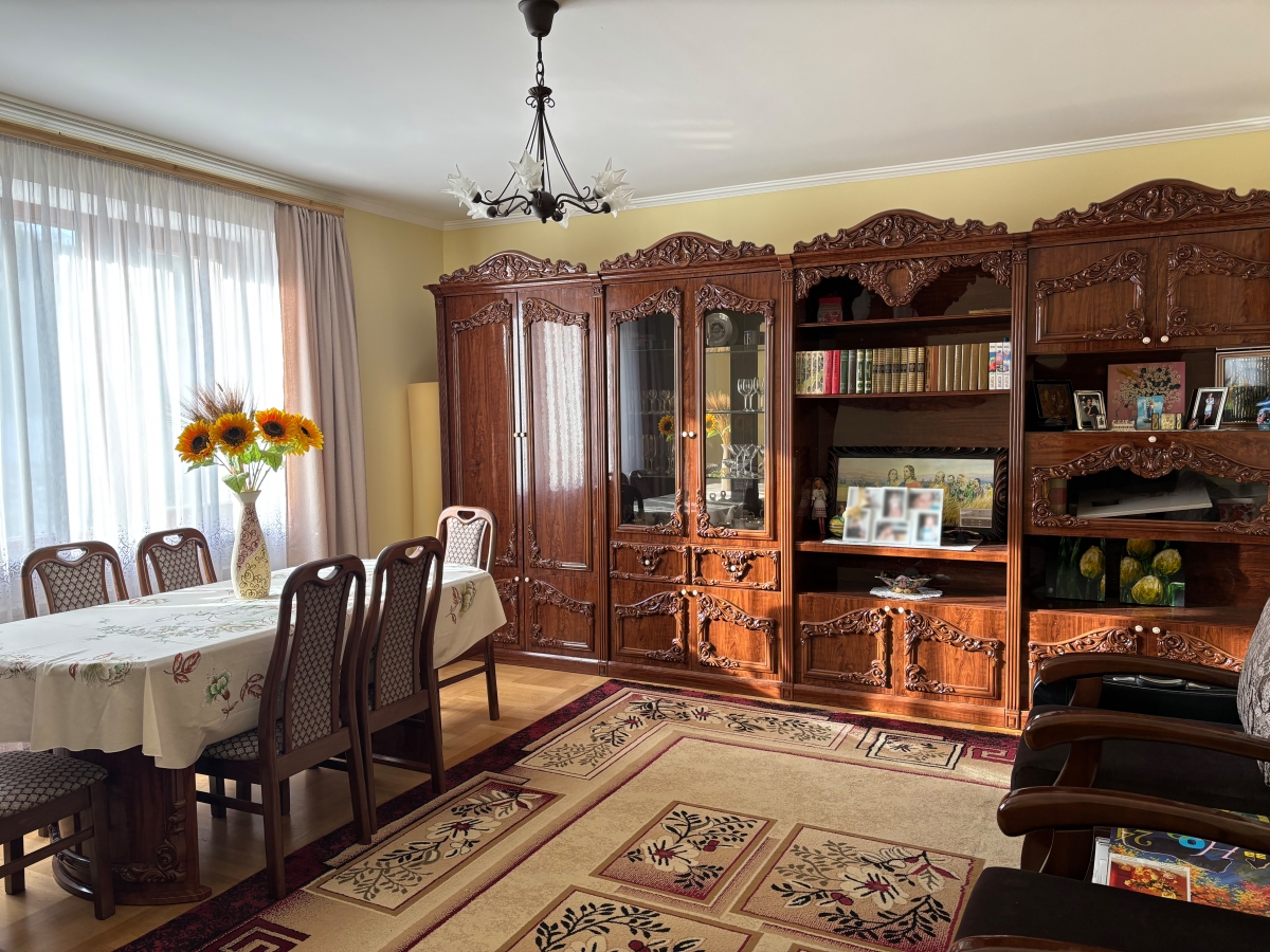 приватний будинок, Тернопіль, Кутківці, вул. Яблунева