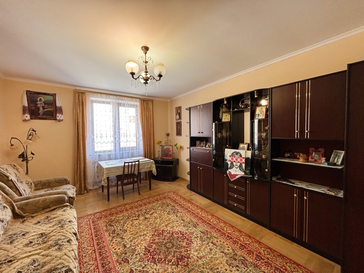 приватний будинок, Тернопіль, Кутківці, вул. Яблунева