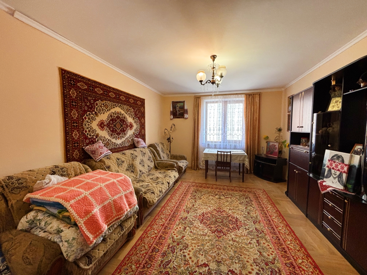 приватний будинок, Тернопіль, Кутківці, вул. Яблунева