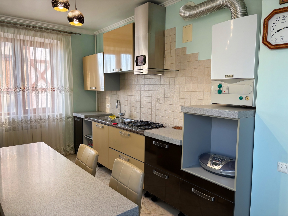 приватний будинок, Тернопіль, Кутківці, вул. Яблунева