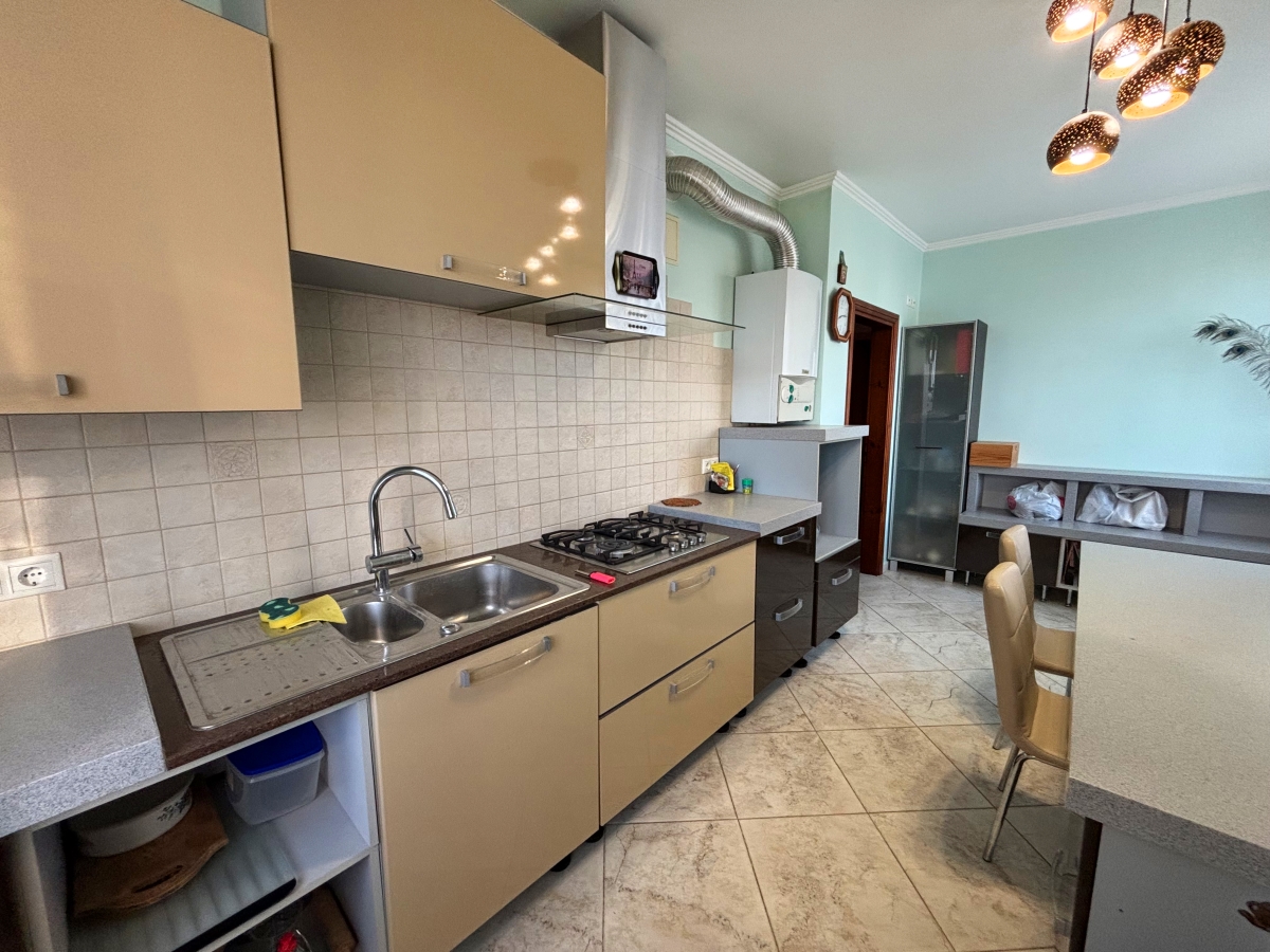 приватний будинок, Тернопіль, Кутківці, вул. Яблунева