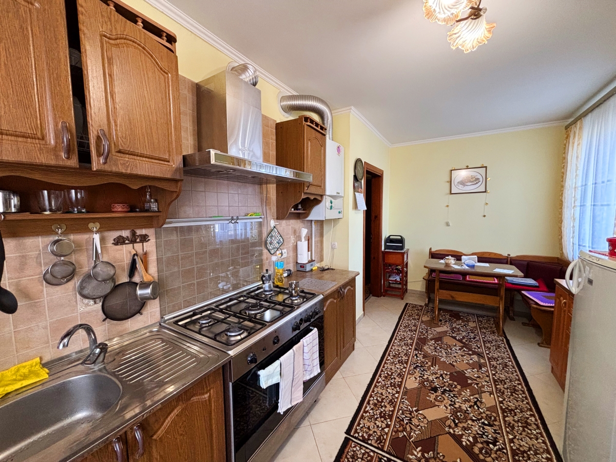 приватний будинок, Тернопіль, Кутківці, вул. Яблунева