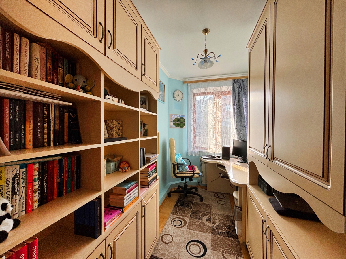 приватний будинок, Тернопіль, Кутківці, вул. Яблунева