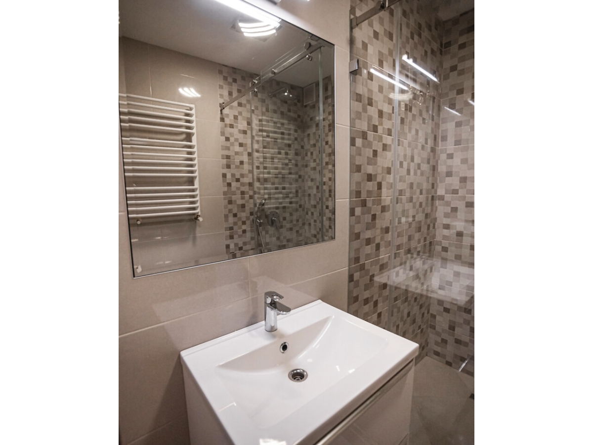 5-кім. квартира, Тернопіль, Центр, вул. Крушельницької