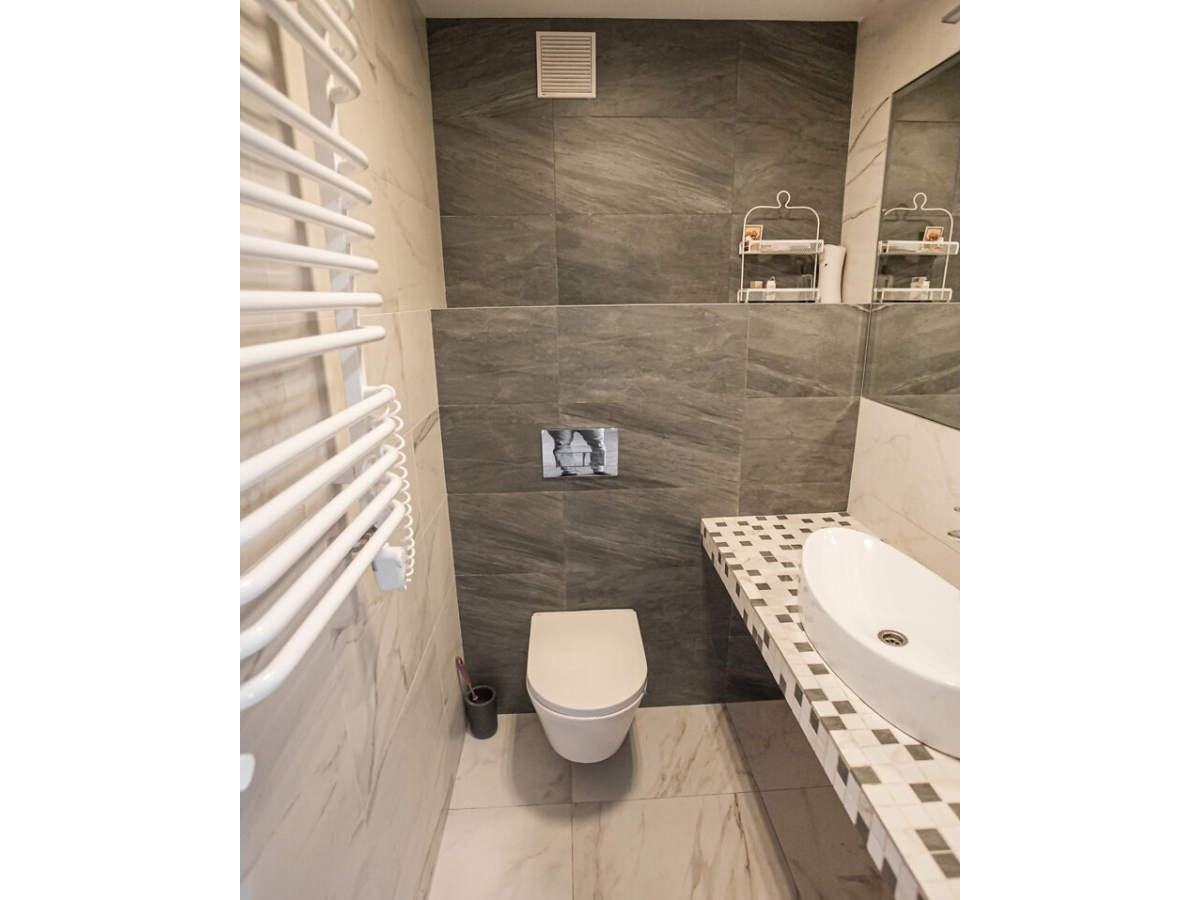 5-кім. квартира, Тернопіль, Центр, вул. Крушельницької