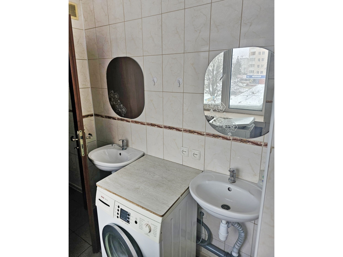 кімната в гуртожитку, Тернопіль, Східний