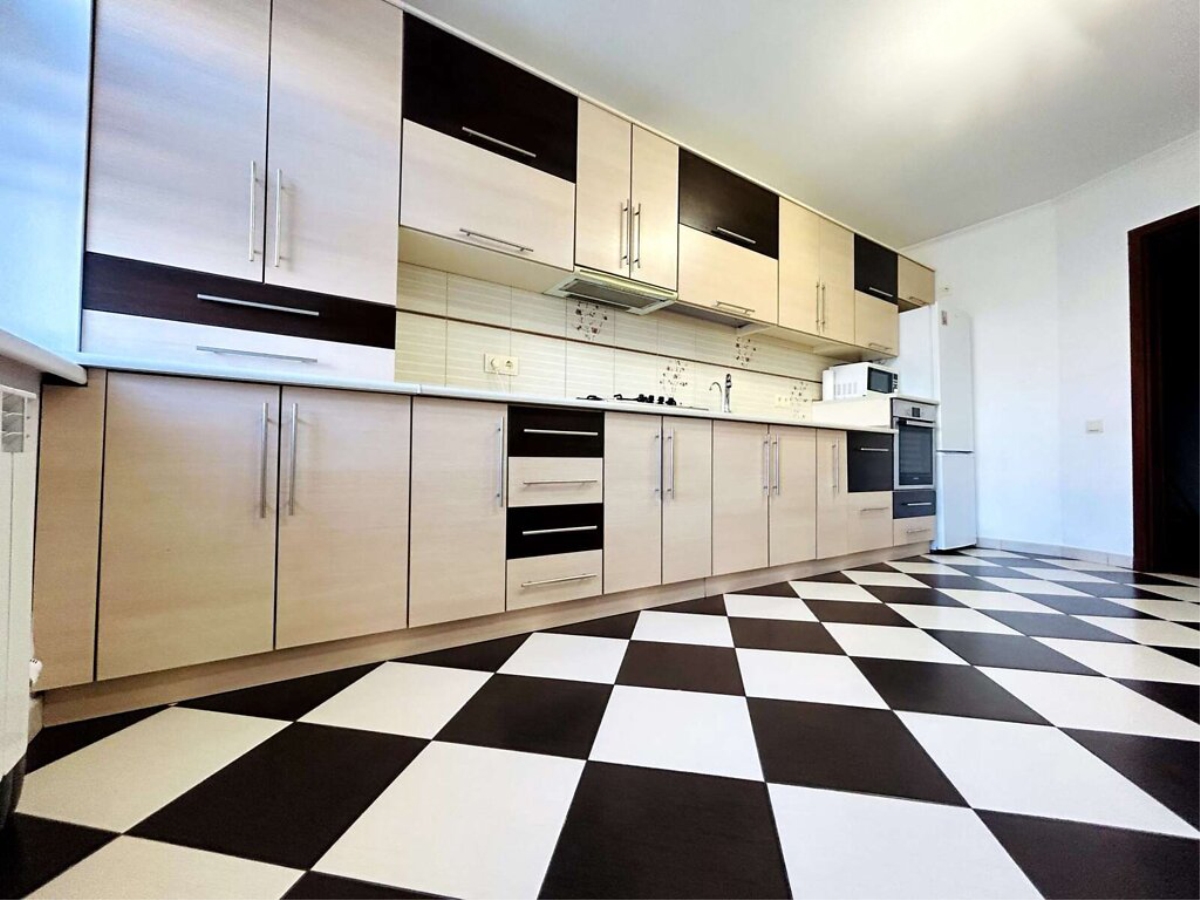 4-кім. квартира, Тернопіль, Бам, вул. 15 Квітня