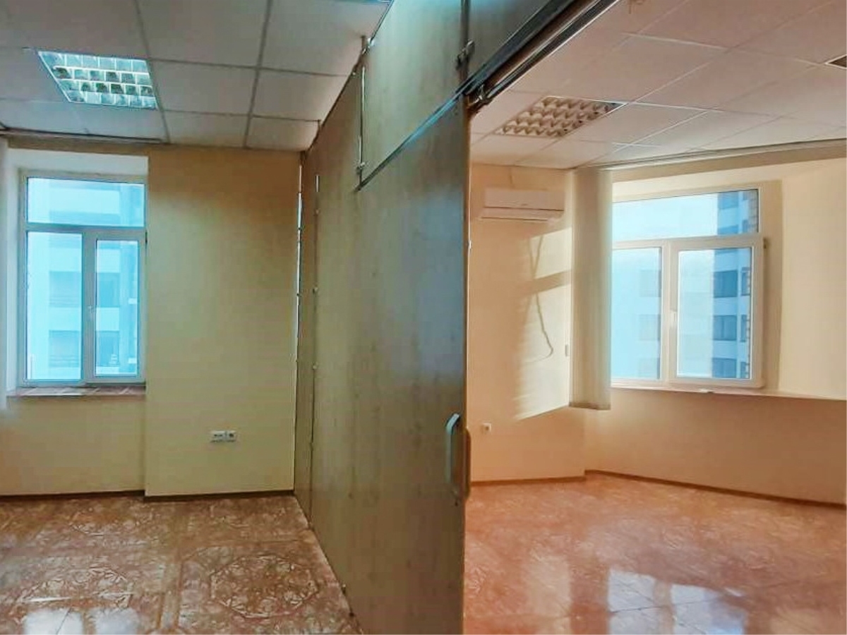 офісне приміщення, Тернопіль, Центр, вул. Микулинецька