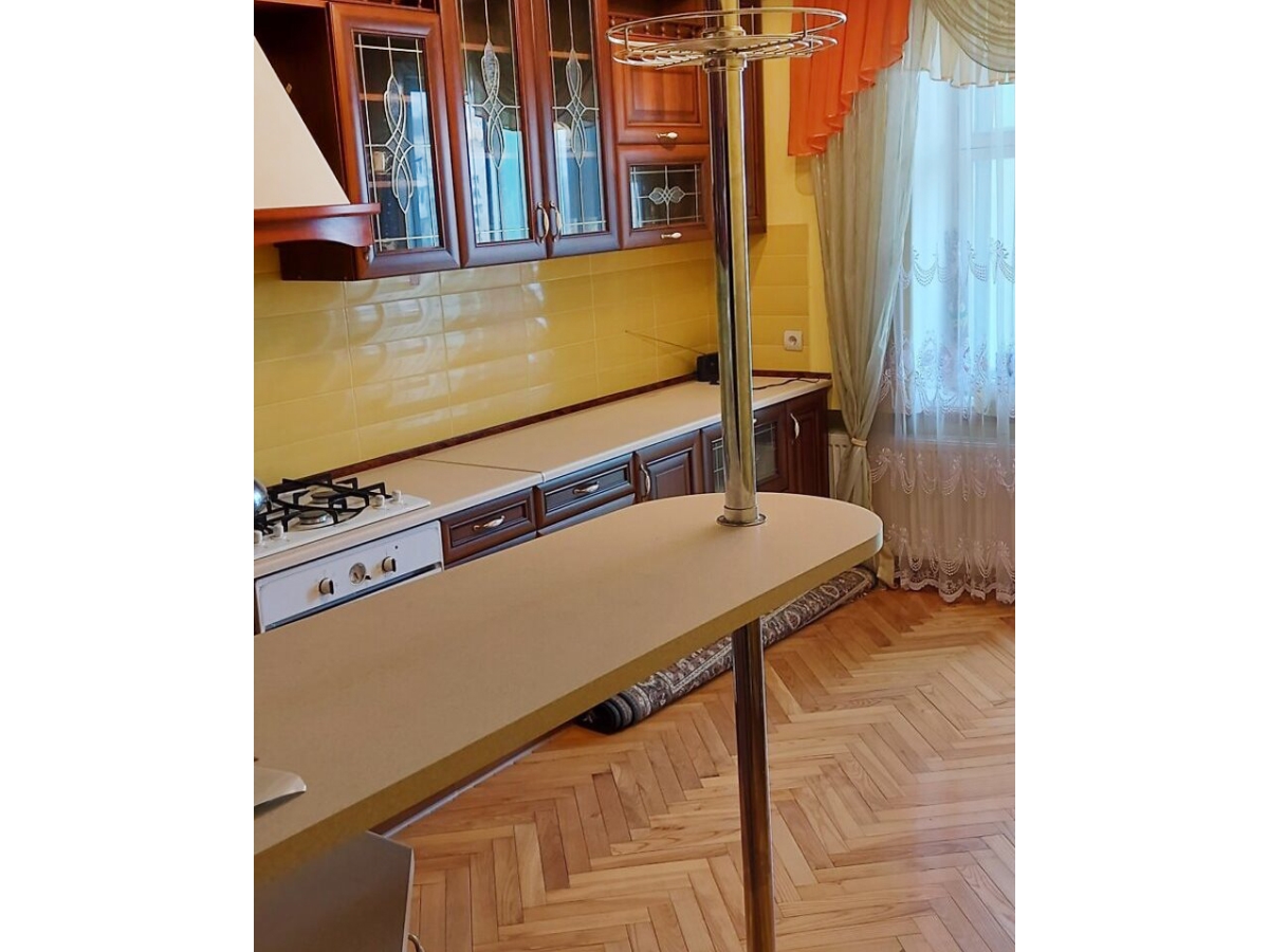 4-кім. квартира, Тернопіль, Дружба, вул. Карпенка