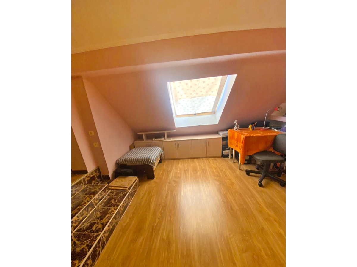 3-кім. квартира, Тернопіль, Центр, вул. Острозького