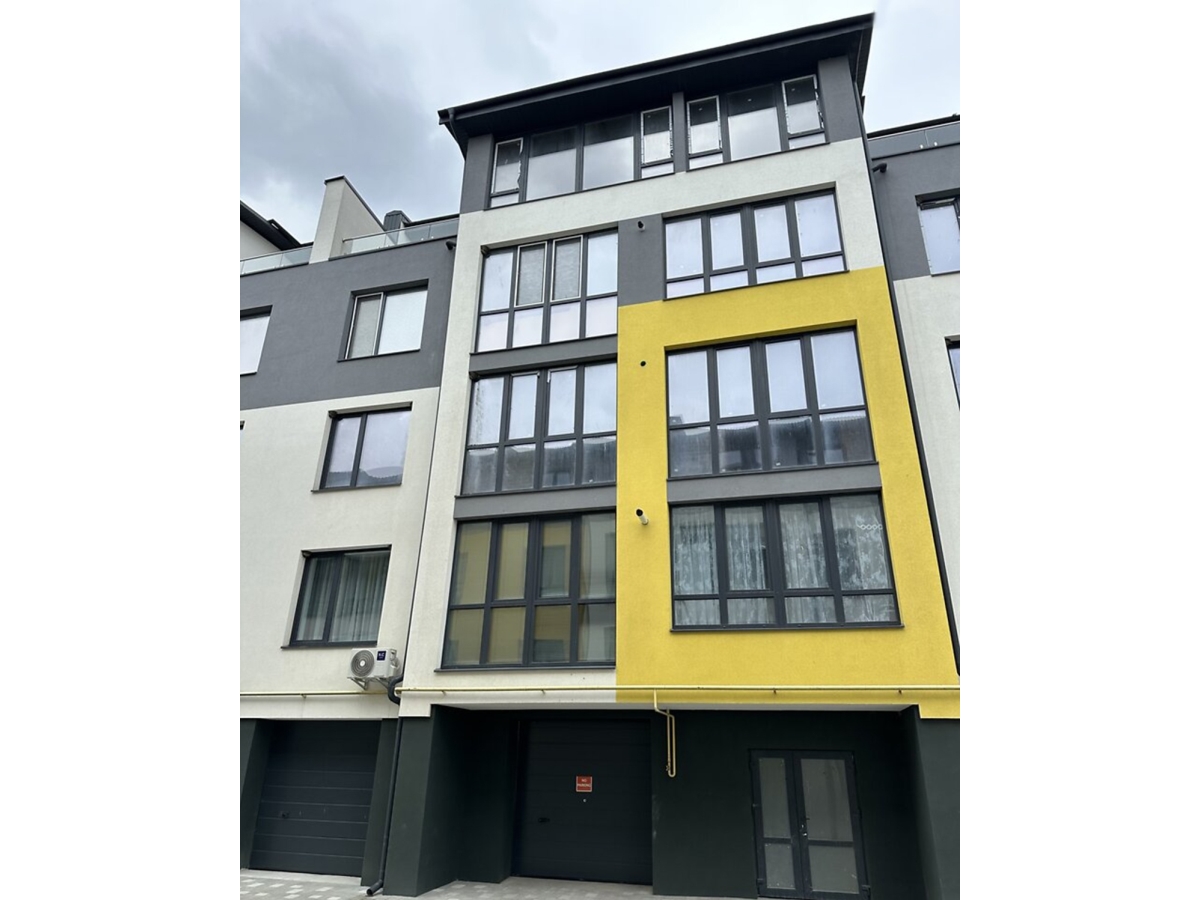 2-кім. квартира, Петриків