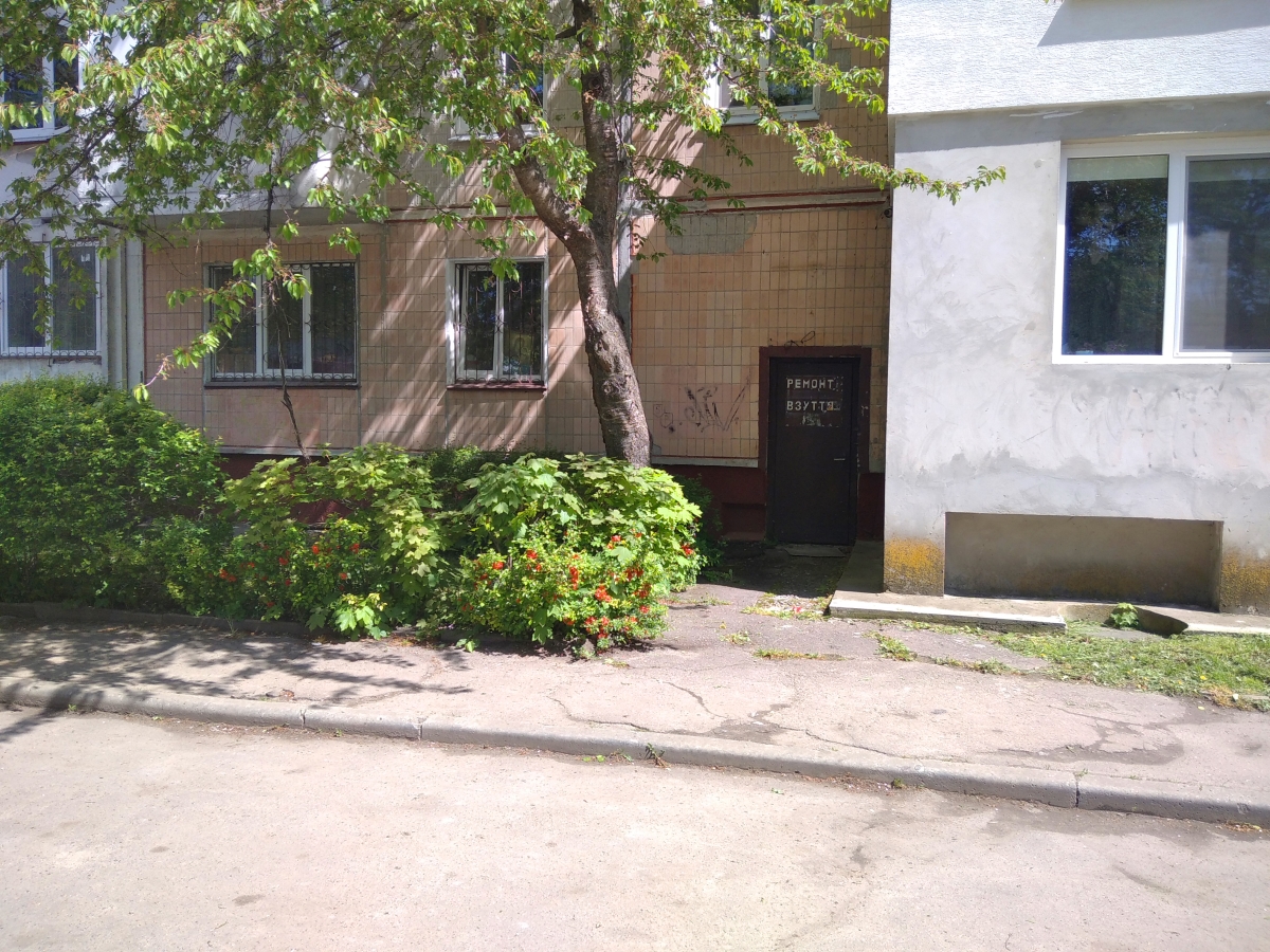 комерційне приміщення, Тернопіль, Аляска, вул. Куліша