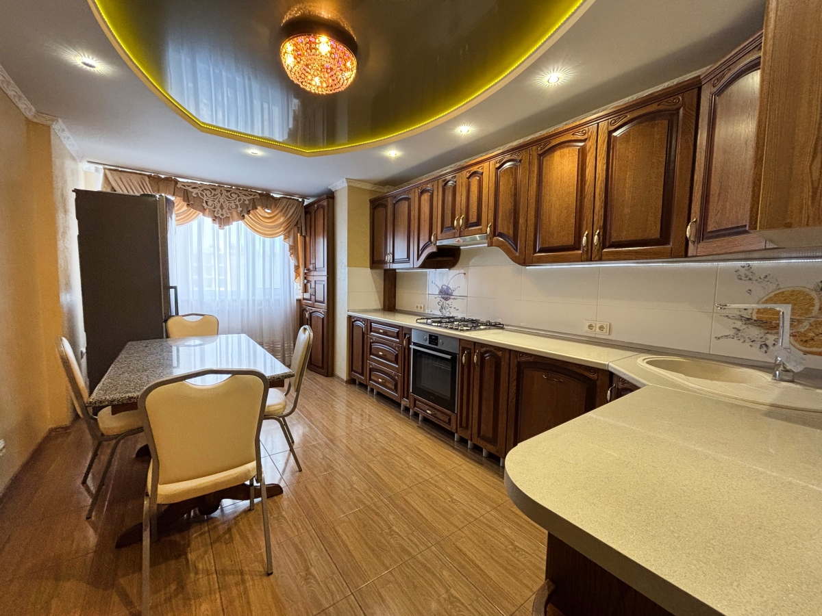 2-кім. квартира, Тернопіль, Східний, вул. Бандери