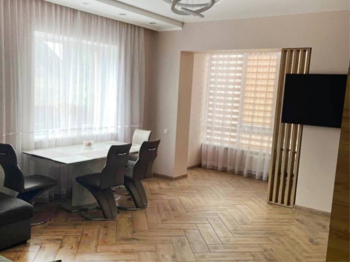 3-кім. квартира, Петриків