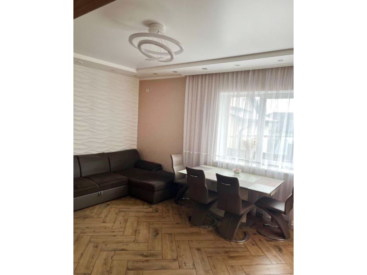 3-кім. квартира, Петриків