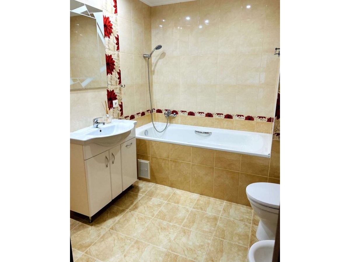 4-кім. квартира, Тернопіль, Бам, вул. 15 Квітня