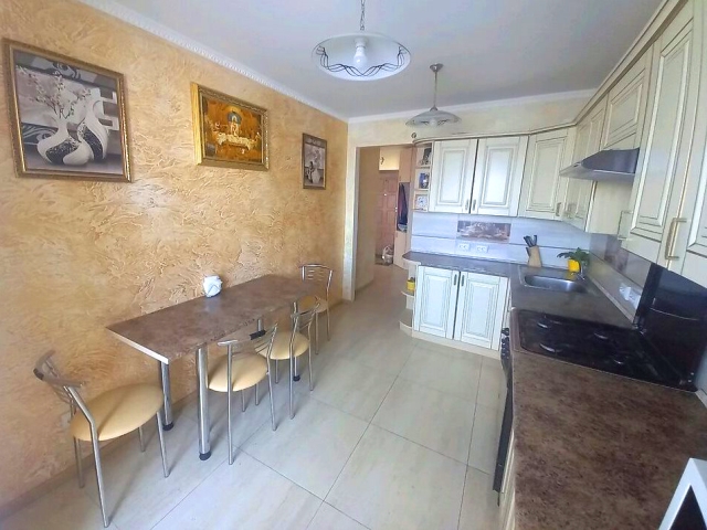 3-кім. квартира, Тернопіль, Універсам, вул. Галицька