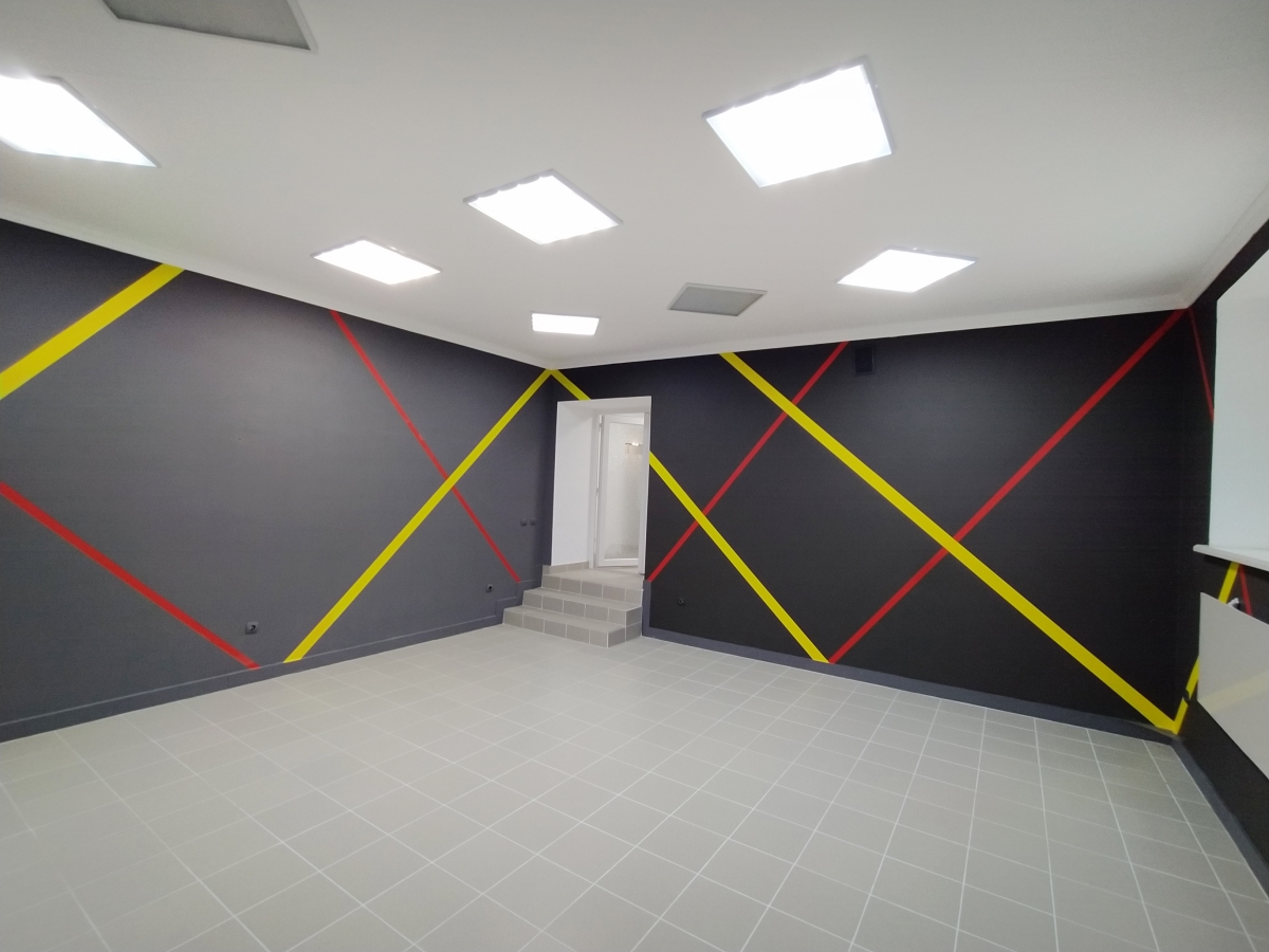 комерційне приміщення, Тернопіль, Бам, вул. Злуки