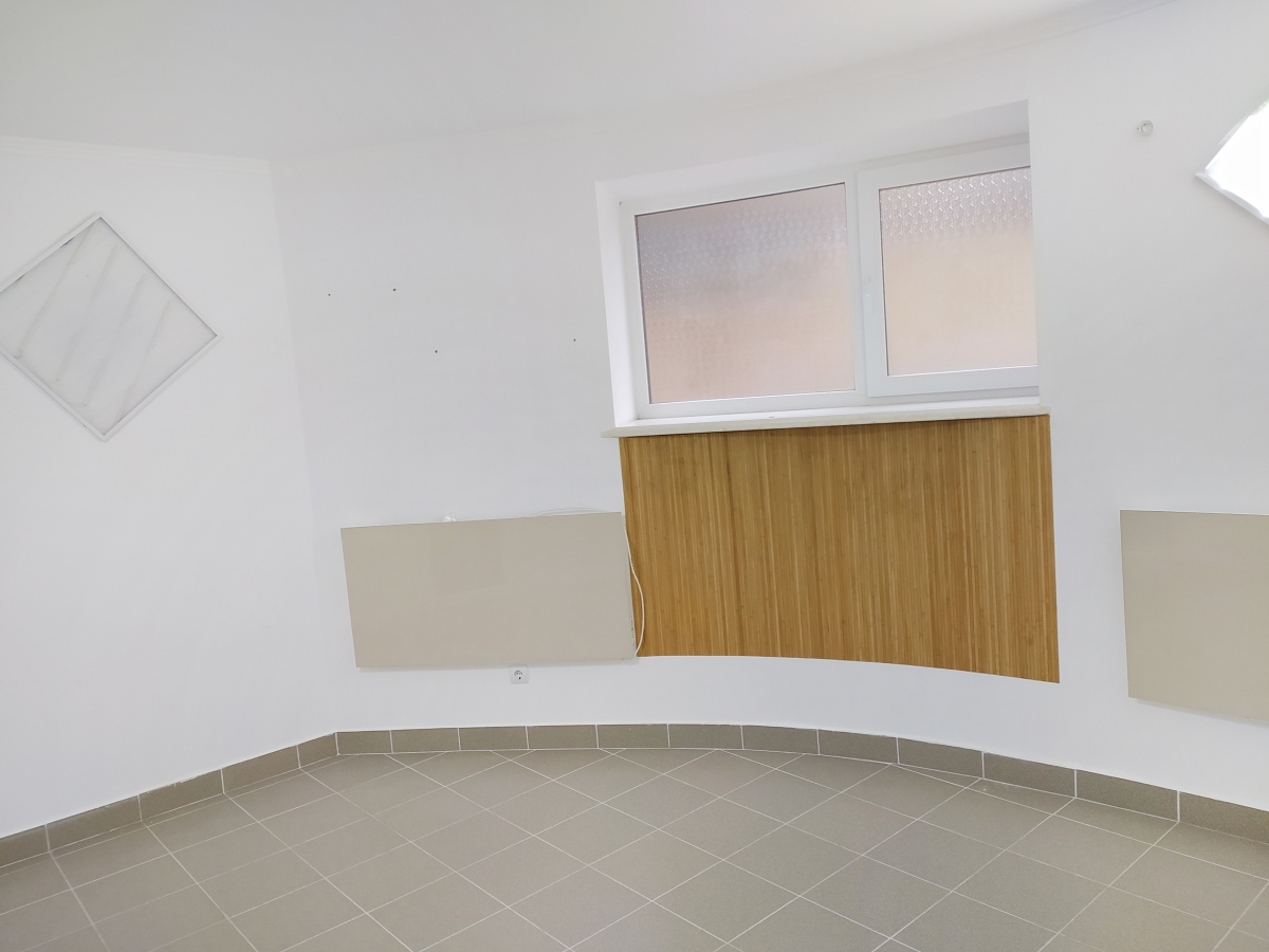 комерційне приміщення, Тернопіль, Бам, вул. Злуки