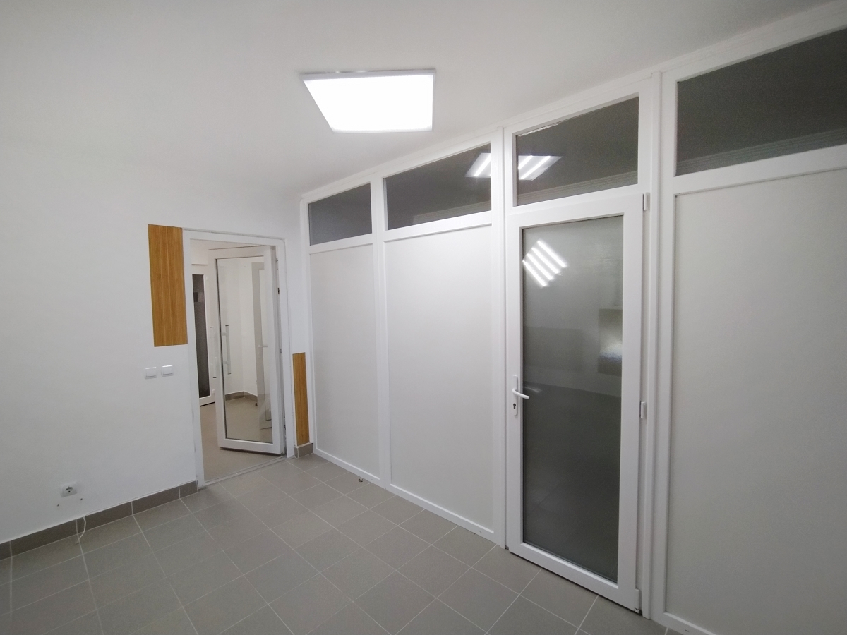 комерційне приміщення, Тернопіль, Бам, вул. Злуки