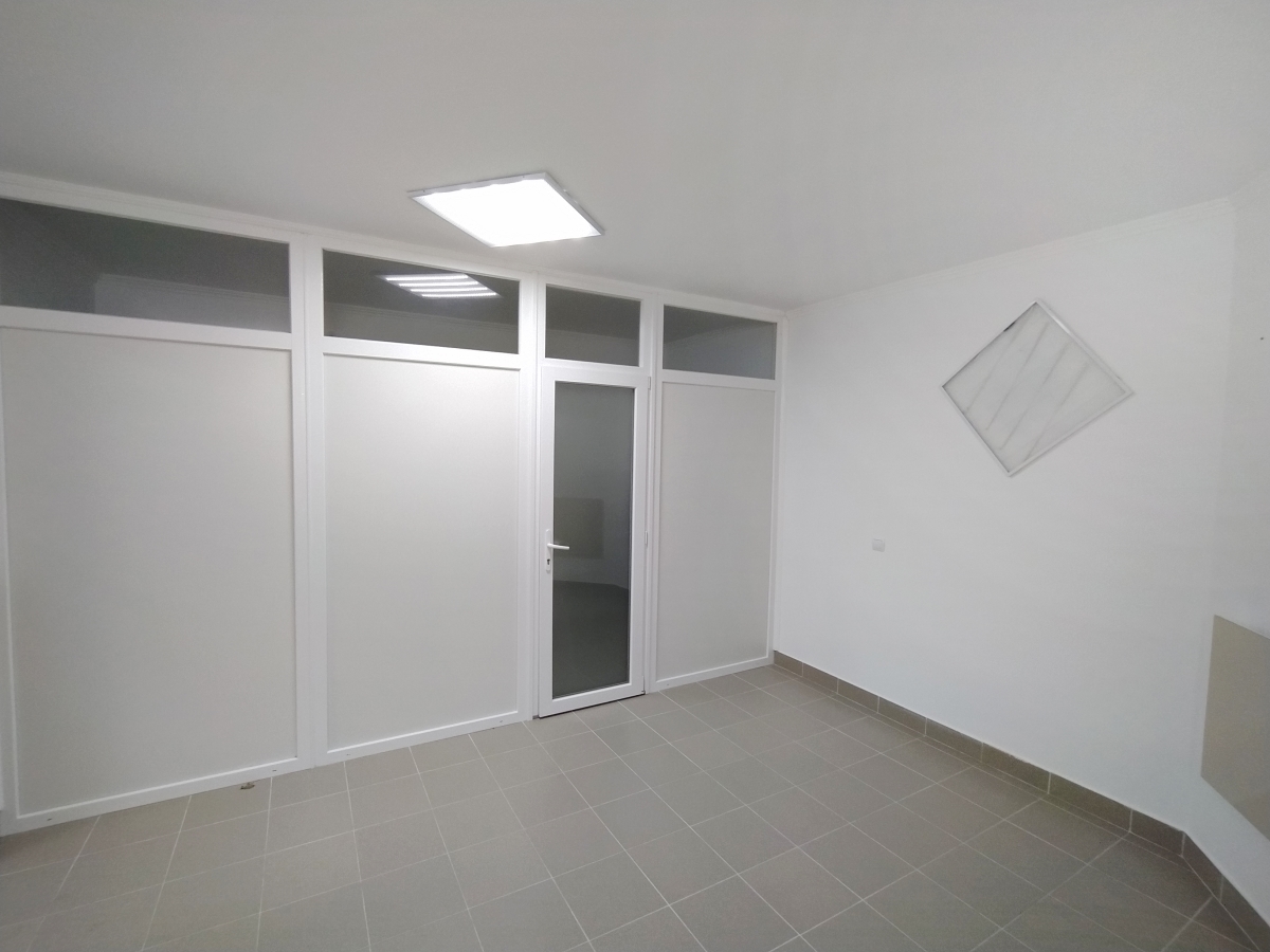 комерційне приміщення, Тернопіль, Бам, вул. Злуки