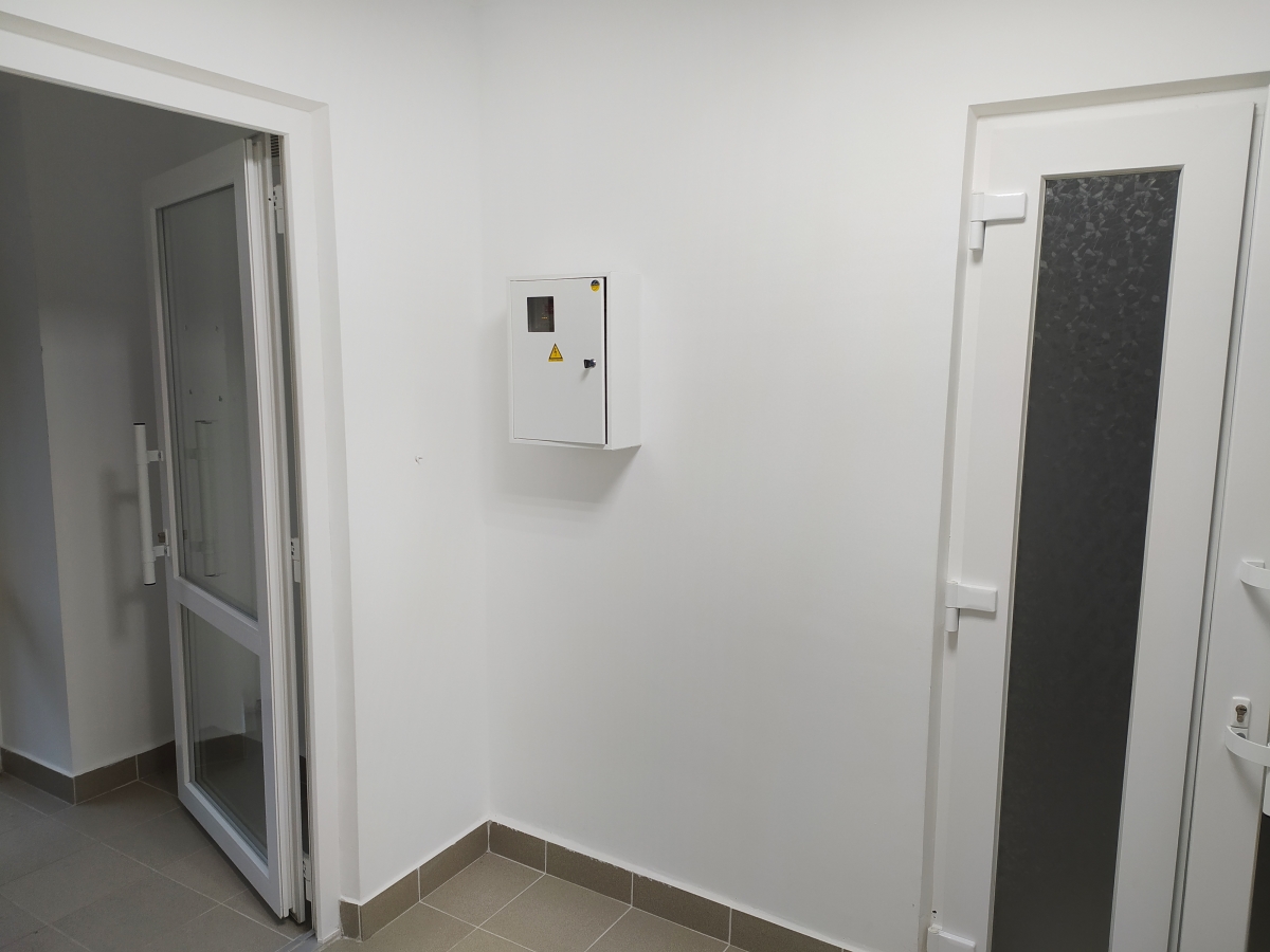 комерційне приміщення, Тернопіль, Бам, вул. Злуки