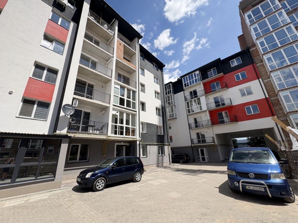 1-кім. квартира, Петриків