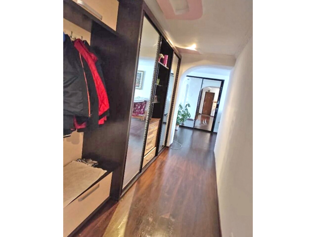 5-кім. квартира, Тернопіль, Канада, вул. Вербицького