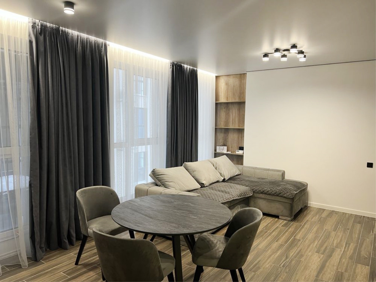 2-кім. квартира, Тернопіль, Центр, вул. Доли