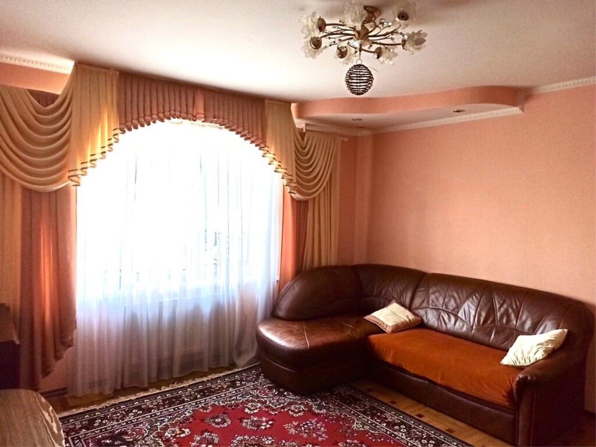 4-кім. квартира, Тернопіль, Центр, вул. Торговиця (Живова)