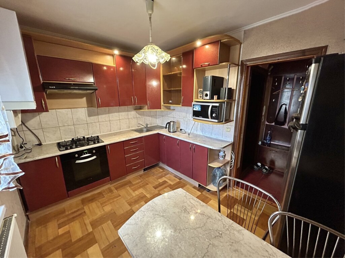 4-кім. квартира, Тернопіль, Центр, вул. Торговиця (Живова)