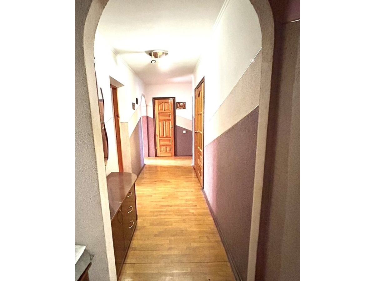 4-кім. квартира, Тернопіль, Центр, вул. Торговиця (Живова)