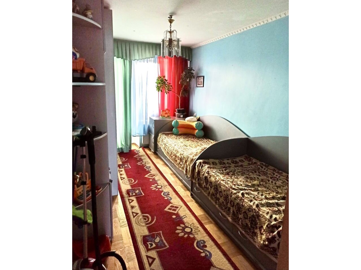 4-кім. квартира, Тернопіль, Центр, вул. Торговиця (Живова)